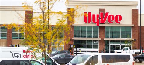 Thanksgiving Day hours: Closed Christmas Day hours: Closed. Address 115 Wilmar Avenue Grand Island, NE 68803 Google Maps . Store Phone Number 308-381-3678 Department Phone Numbers ... Hy-Vee Wine & Spirits: 8-9 Monday-Thursday 8-10 Friday&Saturday 12-8 Sunday ...